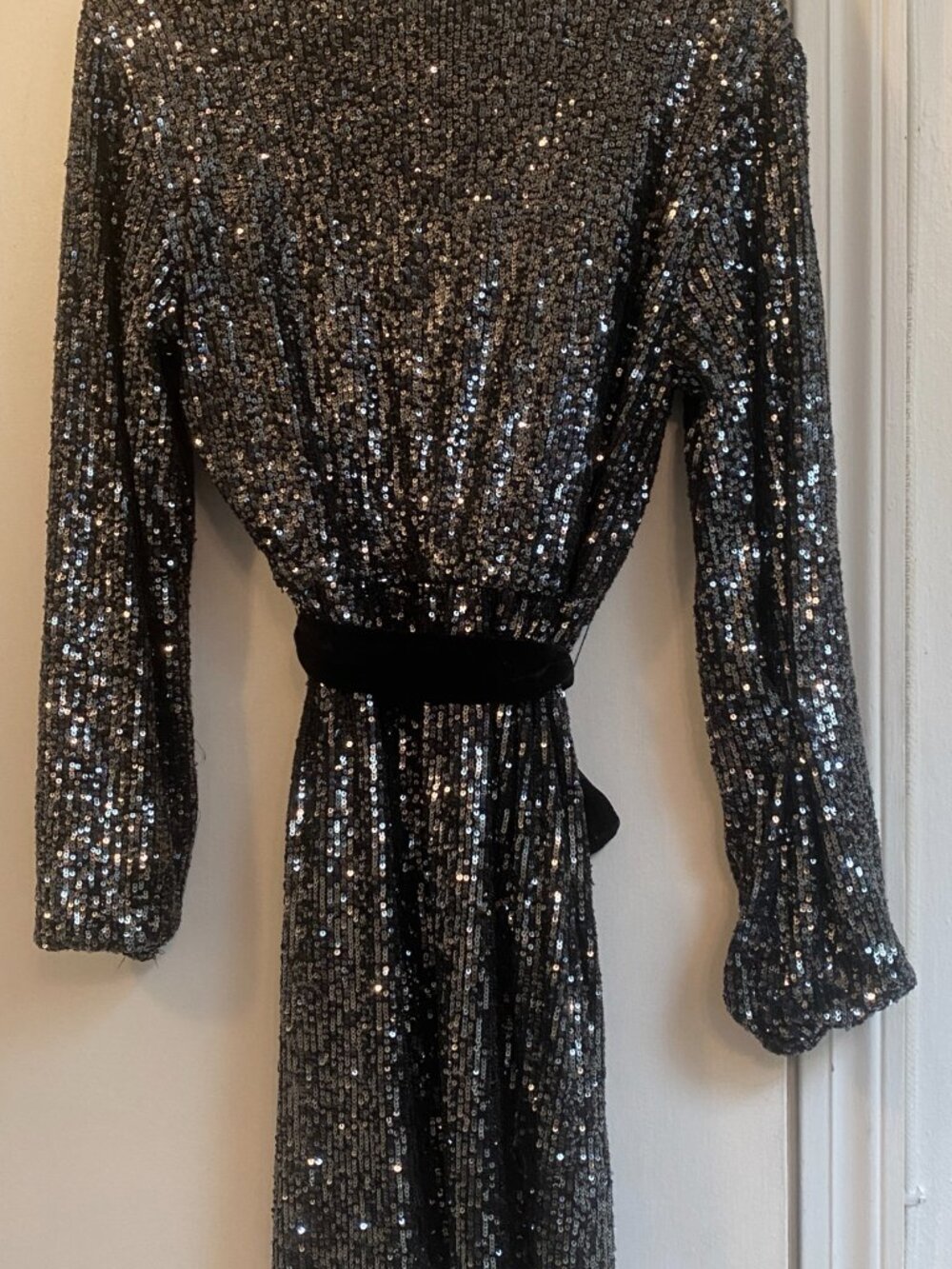 BB Dakota by Steve Madden Black/Silver Sequin Cocktail Dress Size MEDIUM â NWT - Picture 5 of 5